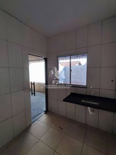 Casa em condomínio no Setor 11, 2 Quartos, sala, banheiro social, cozinha, área de serviço!