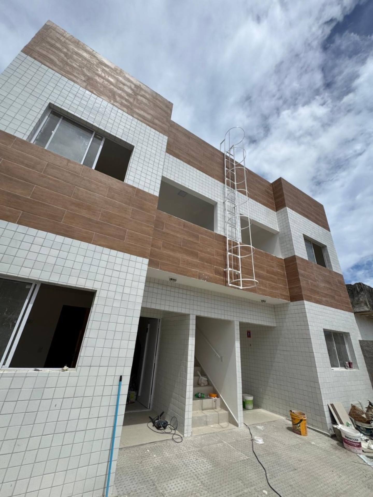 Casa Para Vender com 2 quartos no bairro Maranguape I em Paulista