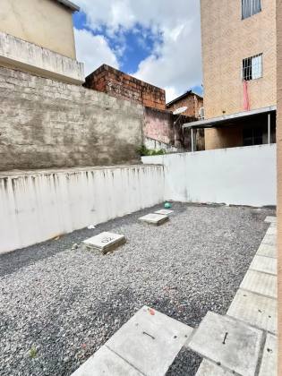 Casa Para Vender com 3 quartos no bairro RUBINA em Igarassu