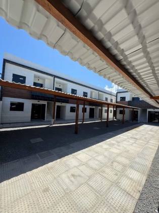 Condomínio de Casa com Piscina Para Vender com 2 quartos no bairro JANGA em Paulista