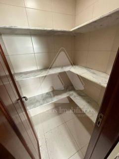 Alugo apartamento com 04 suítes no Edifício Monalisa