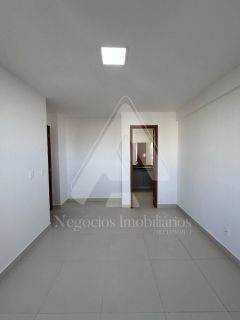 Alugo apartamento de 2 dormitórios no Roca