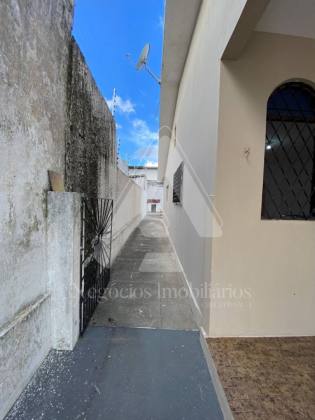 Alugo Casa com área 360m² Monte Santo/ Centro