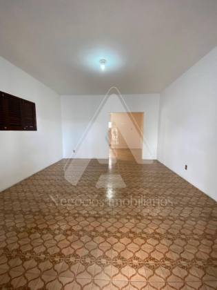 Alugo Casa com área 360m² Monte Santo/ Centro