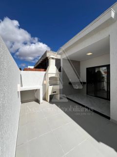Casa em condomínio à venda