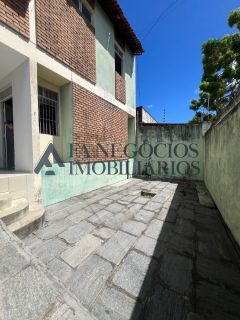 Casa no St Antônio tipo duplex à venda