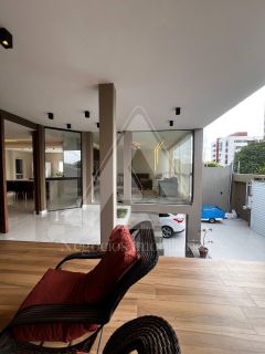 Casa Para Vender com 3 quartos 3 suítes no bairro Jardim Tavares em Campina Grande