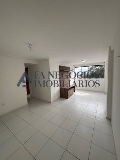 Apartamento com móveis projetados