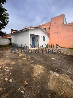 Vendo casa no Tambor.