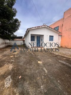 Vendo casa no Tambor.