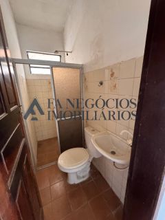 Vendo casa no Tambor.