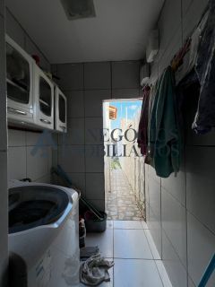 Casa a venda de 03 dormitórios no Catolé