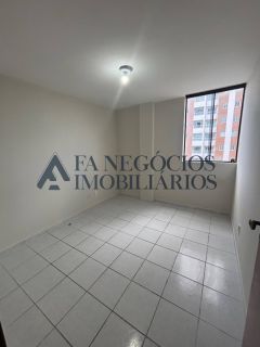 Apartamento com duas vagas de garagem no Catolé