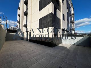 Apartamento com três dormitórios a venda na Prata