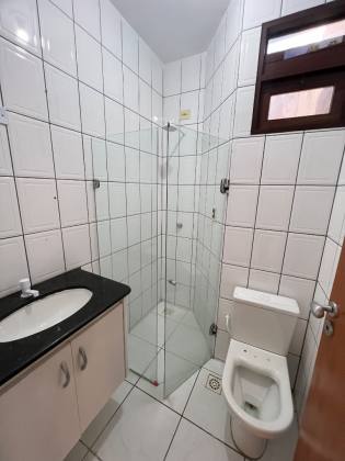 Casa pra locação no Catole com 03 dormitórios - próximo ao shopping