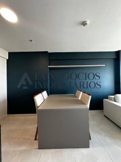 Heron Marinho Business & Living