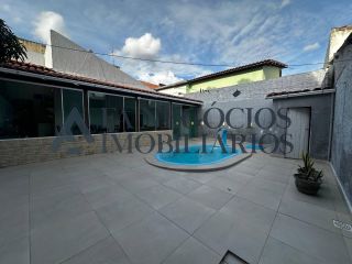 Linda casa no Catolé com piscina e uma área espetacular!