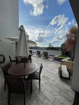 Apartamento no catolé em preço de oportunidade