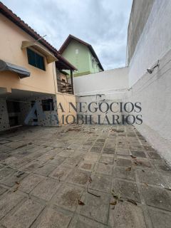 Casa Para Vender com 4 quartos 3 suítes no bairro Mirante em Campina Grande