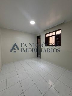 Casa Para Vender com 4 quartos 3 suítes no bairro Mirante em Campina Grande