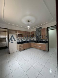 Casa Para Vender com 4 quartos 3 suítes no bairro Mirante em Campina Grande