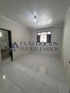 Casa Para Vender com 4 quartos 3 suítes no bairro Mirante em Campina Grande