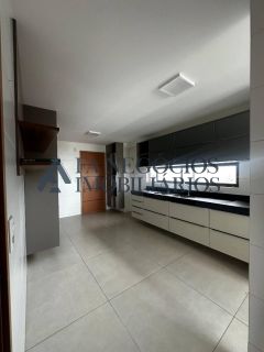 Apartamento Para Vender com 3 suítes no bairro Catolé em Campina Grande
