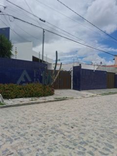Casa Para Alugar ou Vender com 3 dormitórios no bairro Catolé em Campina Grande