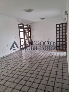 Casa Para Alugar ou Vender com 3 dormitórios no bairro Catolé em Campina Grande