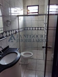 Casa com piscina a venda no Sandra Cavalcante