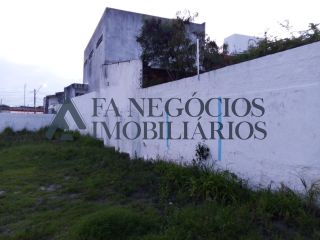 Alugo casa com área total 820m²