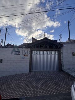 Casa à venda – Santa Cruz