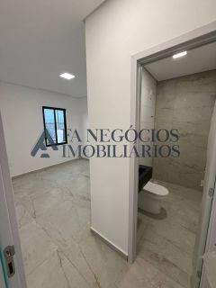 Casa a venda com 03 dormitórios em condomínio fechado