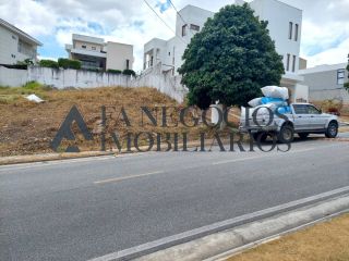 Lote a venda no Alphaville Mirante