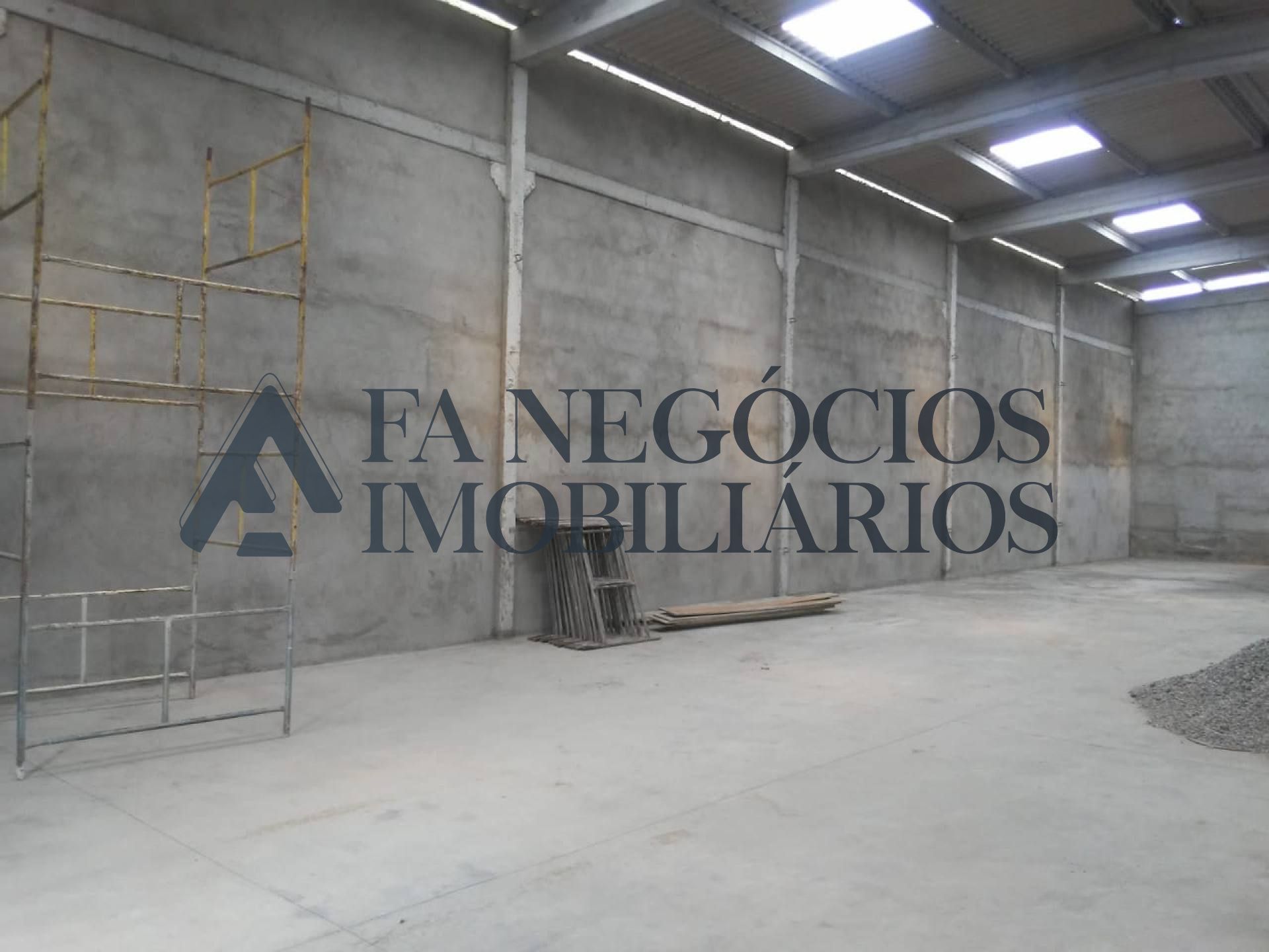 Alugo Galpão 280m² próximo Cartório Camacho