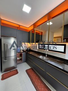 Casa à venda no Condomínio Montiville – Sofisticação e aconchego em cada detalhe.