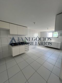 Apartamento pra locação no Alto Branco com 02 suítes e 03 vagas de garagem