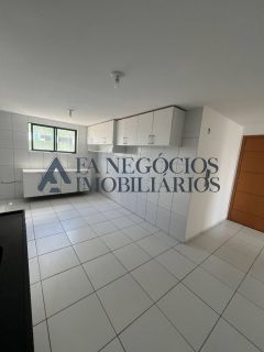 Apartamento pra locação no Alto Branco com 02 suítes e 03 vagas de garagem