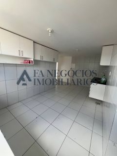 Apartamento pra locação no Alto Branco com 02 suítes e 03 vagas de garagem