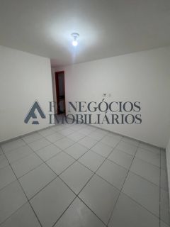 Apartamento pra locação no Alto Branco com 02 suítes e 03 vagas de garagem