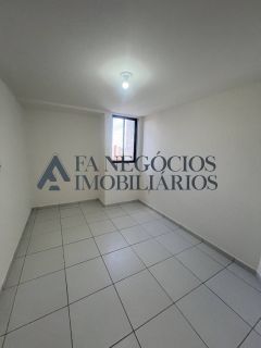 Apartamento pra locação no Alto Branco com 02 suítes e 03 vagas de garagem