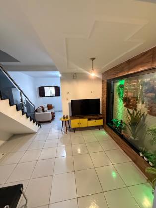 Duplex disponível para Venda no Bairro José Pinheiro