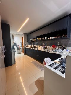 APARTAMENTO PARA LOCAÇÃO – SEMI MOBILIADO E COM PROJETADOS
