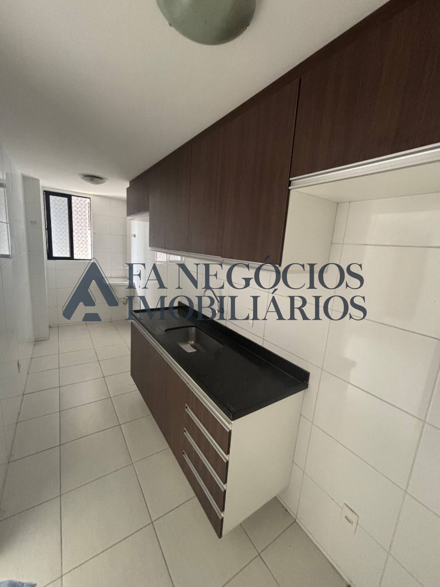 Apartamento dois quartos com móveis projetados e área de lazer completa