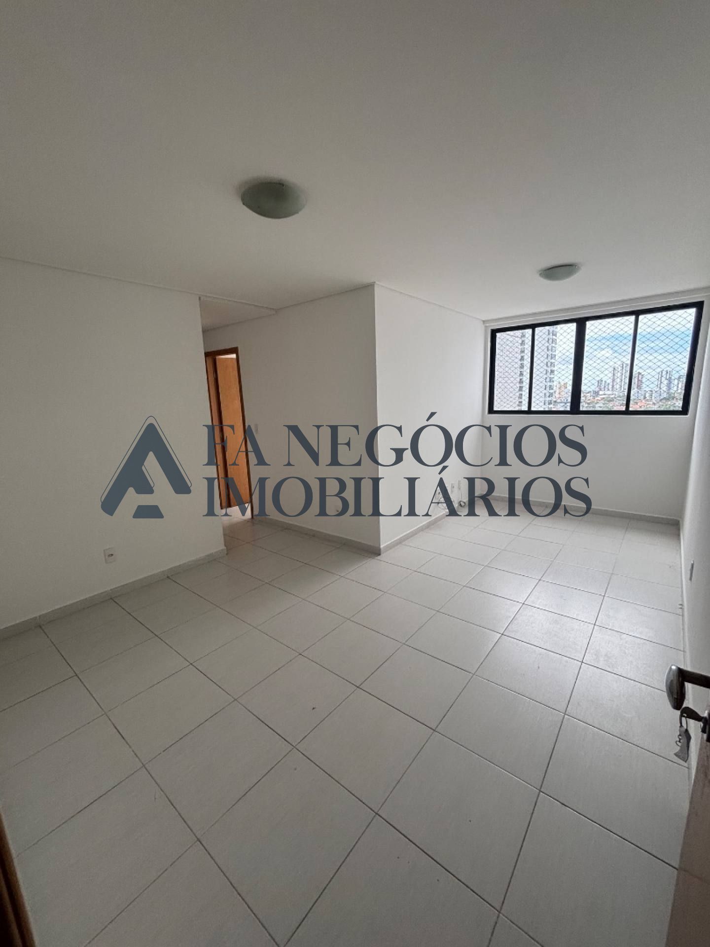 Apartamento dois quartos com móveis projetados e área de lazer completa