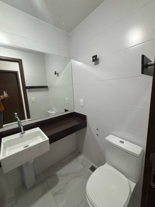Heron Marinho Business & Living