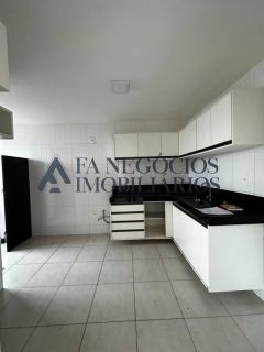 Vendo apartamento de 03 dormitórios com suíte e 02 vagas de garagem