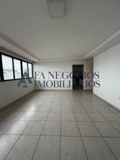 Vendo apartamento de 03 dormitórios com suíte e 02 vagas de garagem
