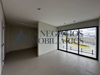 Casa de Condomínio Para Vender com 4 quartos 3 suítes no Skyville Residence em Campina Grande