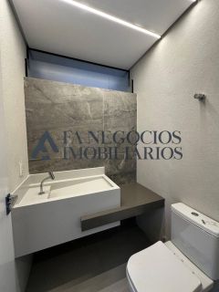 Casa com 04 suítes de Alto Padrão a venda no Condomínio Alphaville Campina Grande